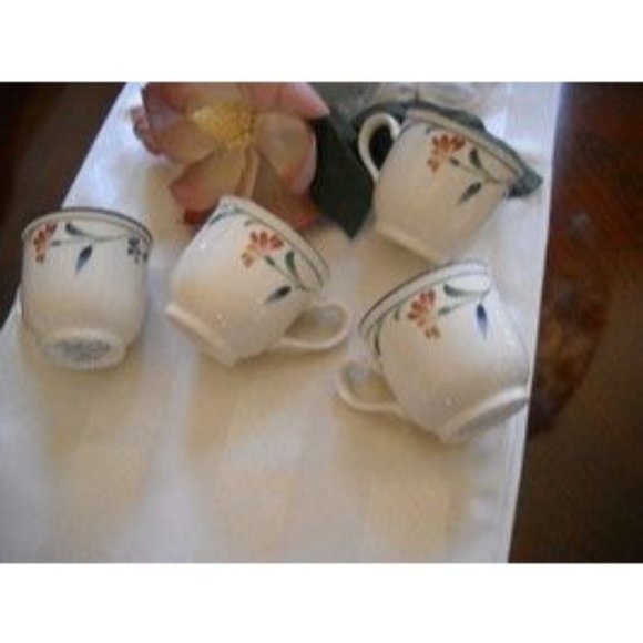 4 Keltcraft by Noritake Made in Ireland 9200 Shannon Spring Coffee Cups - Picture 1 of 5